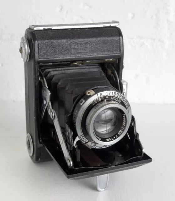 Zeiss Ikon 1937 Ikonta 520 Folding 120 Film Camera Tessar f3.5 7cm Lens... EXC