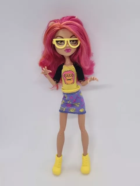 Mattel Monster High Dolls - Geek Shriek Howleen Wolf. Excellent Condition