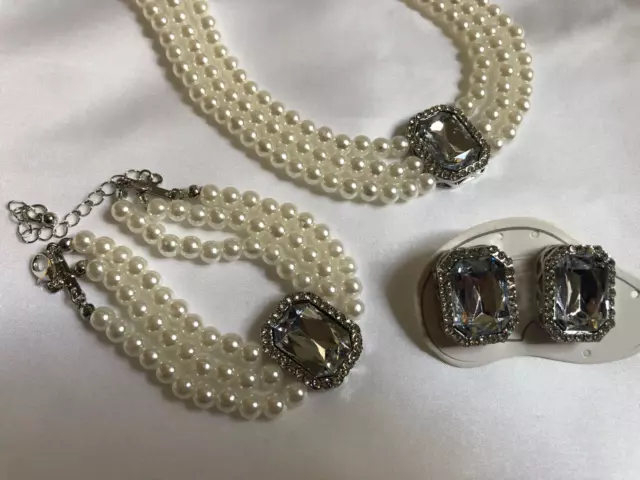 Faux Pearl Triple Strand Necklace Choker Front Clear Stone Bracelet Earrings SET