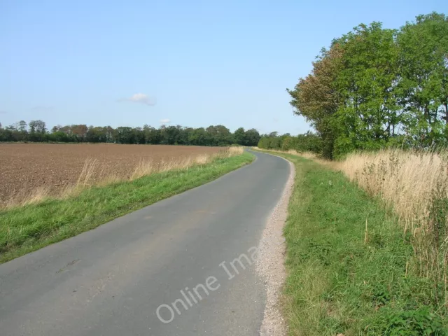 Photo 6x4 Minor road towards Womersley Little Smeaton/SE5216  c2011