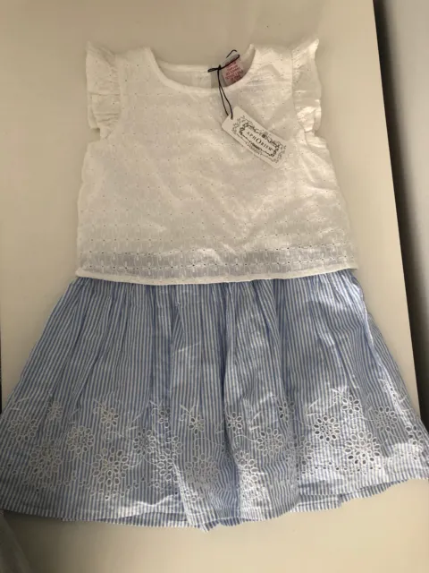Girls White/Blue Aphorism Summer Dress - Size 4-5 Years BNWT
