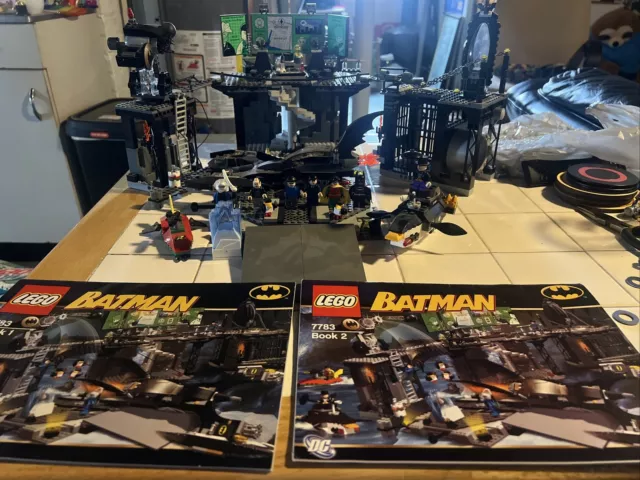 LEGO Batman: The Batcave: The Penguin and Mr. Freeze's Invasion (7783)