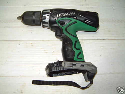 hitachi dv18dvc drill 18 v volt good working order just the body push in battery