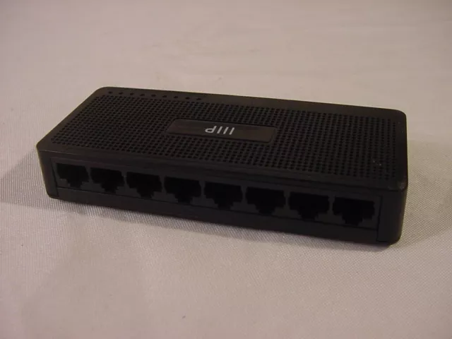 COMMUTATEUR Ethernet rapide monoprice 8 ports 10/100 Mbit/s 15761