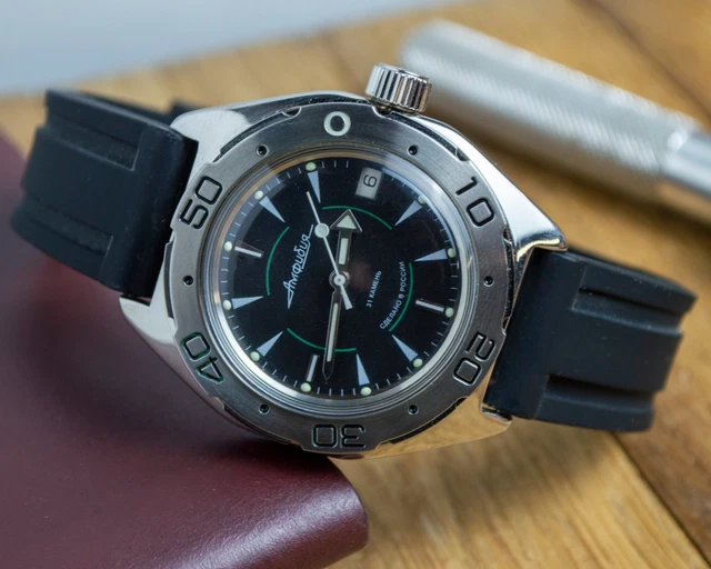 Montre De Plongée Vintage Diane - Antichoc, Waterproof, Occasion à Réparer, Pour Collectionneurs