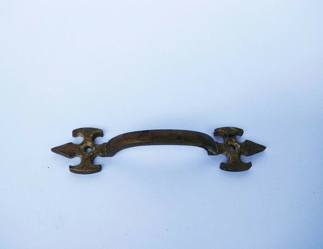 Antique Door / Box Handle Pulls Vintage Collectible Estate Home Decor D-4