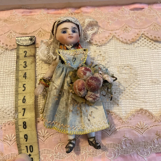 POUPÉE ANCIENNE MIGNONNETTE Francaise Tout Biscuit Vers 1890 EUR 141,00 - FR POUPÉE ANCIENNE MIGNONNETTE Francaise Tout Biscuit Vers 1890 EUR 141,00 - FR