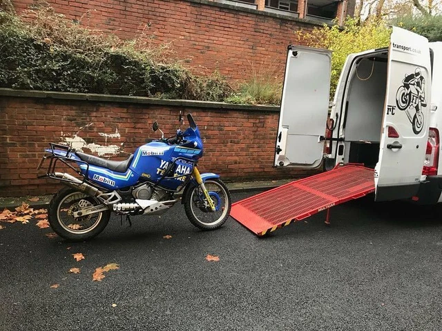 Motorcycle Delivery - Scooter Delivery - Motorbike Collection / Delivery
