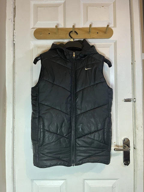 NIKE BOYS YOUTH Large Body Warmer Brilliant 29.99 PicClick UK