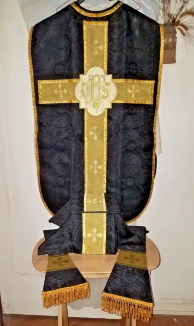 Black & Gold Fiddleback Chasuble Requiem Set Veil, Burse, Stole, Maniple