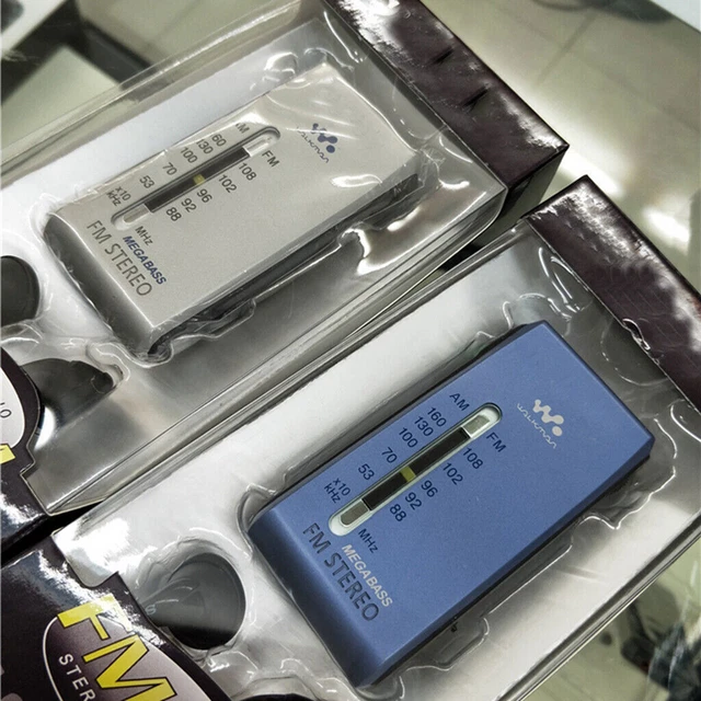 thumbnail image 2 of Sony Style SRF-S84 Super Compact AM/FM Radio Walkman – Analog Tune, Blue 2 of 4