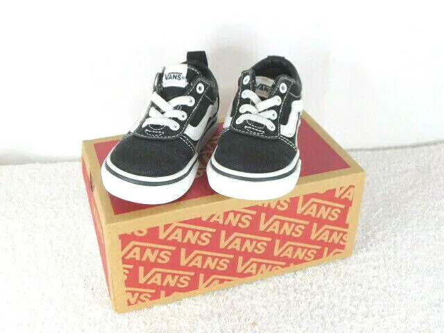 Van's Size 6 Toddler "Off the Wall" Black Laces Sneaker in Box