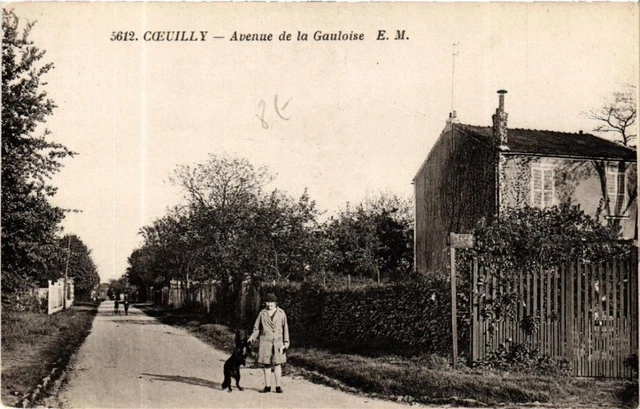 CPA COEUILLY Avenue de la Gauloise (600168)