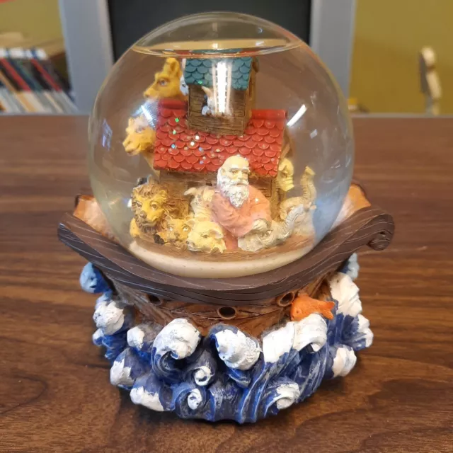 Noah's ARK Musical Water Dome Snow Globe