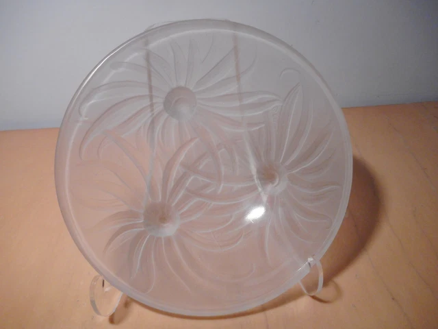 Coupe verre moulé pressé satiné modéle Tournesol Georges Béal