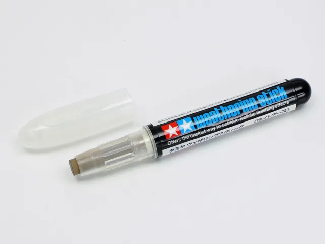 Tamiya Craft Tool Series Weathering Stick Pen Water-Based Type #87087 (Sand)