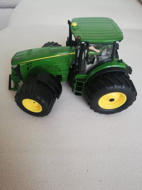 Siku Farmer 1 32 John Deer 8360R mit Breitbereifung er ist einer von 3000