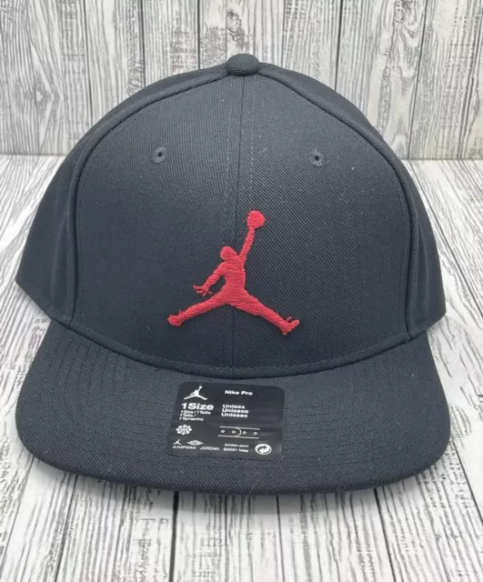 Nike Air Jordan Pro Jumpman Classics Snapback AR2118-010 Black Red Hat Cap NWT