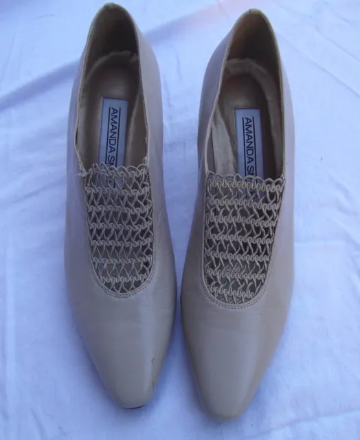 Amanda Smith oxford 3 1/2” heels 7 1/2M cream/dove color leather