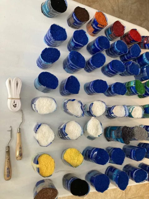 Hilo de gancho con pestillo de alfombra precortado Herrschners, 48 paquetes, azul + colores variados +