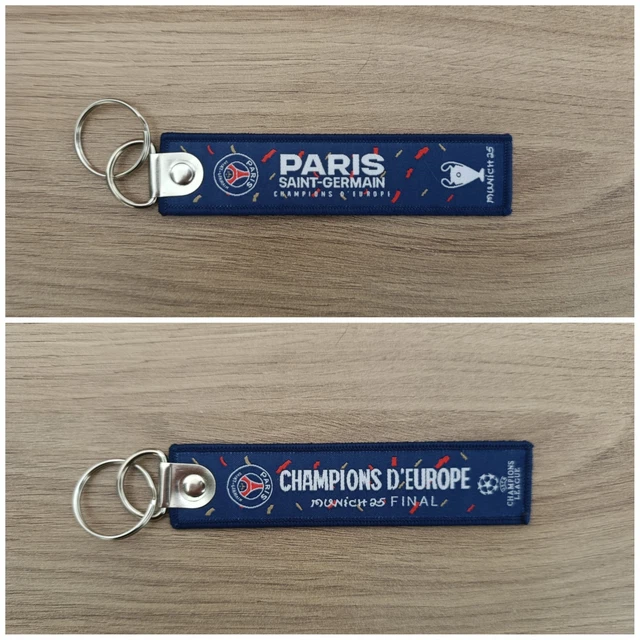 Porte Clés Tenue Cavani N° 9 Officiel PSG Paris St Germain Porte Clés Tenue Cavani N° 9 Officiel PSG Paris St Germain