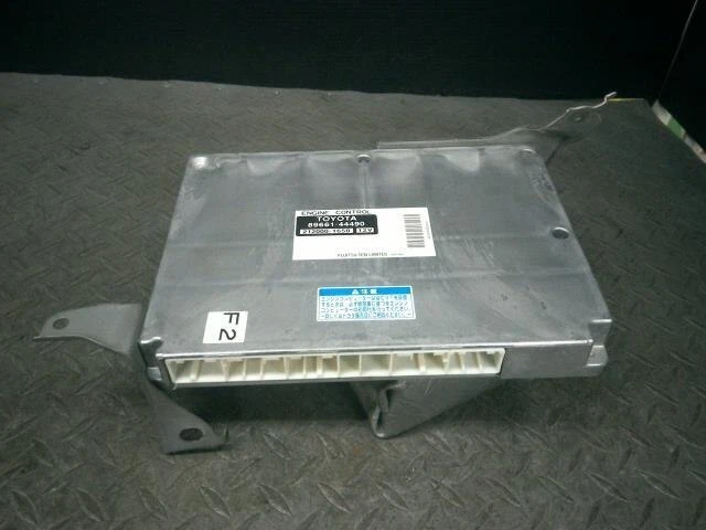 TOYOTA Isis 2005 CBA-ANM10G Unità di controllo motore 8966144490 [usato] [PA94289325]