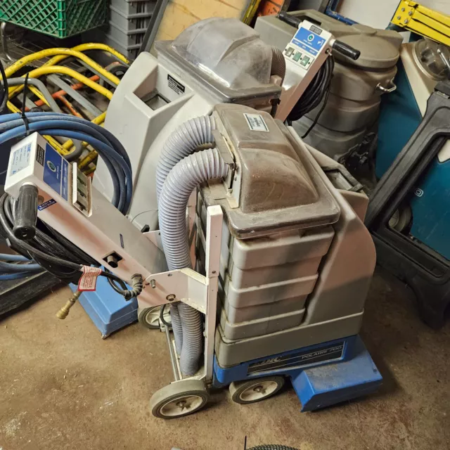 EDIC Polaris 700PS Self-Contained Extractor - 7 Gal.
