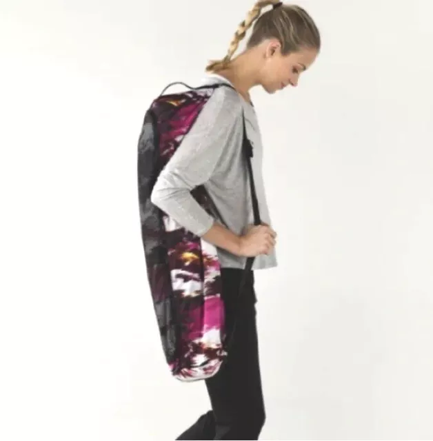 Lululemon Drishti Yoga Mat  Gym Workout Tote Bag in Pigment Wind Berry Rumble 2