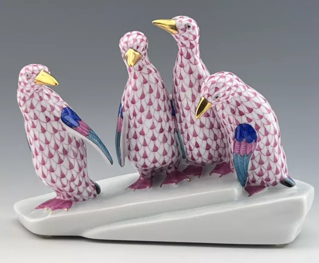 🦋 HEREND BRAND NEW Penguin Group Raspberry Fishnet Figurine ($810 Retail)