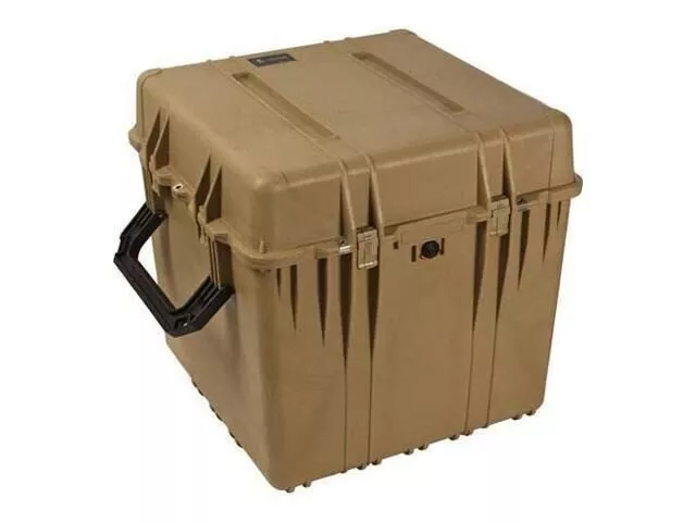 *New Open Box Pelican Case 0340 Protector Cube Case, Interior: 18.0×18.0×18.0"