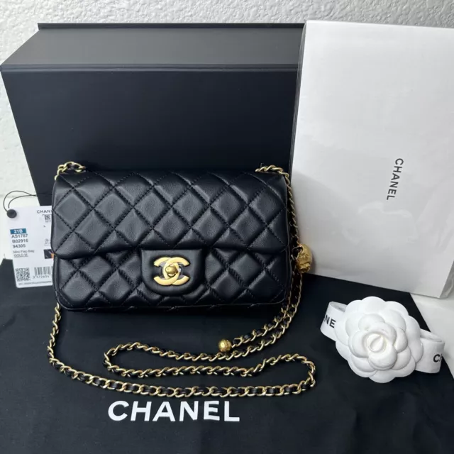 chanel small pouch with chain