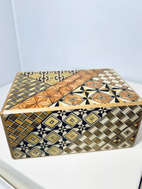 Japanese Puzzle Box Hakone Yosegi Marquetry Wooden Secret Magic Trick Box