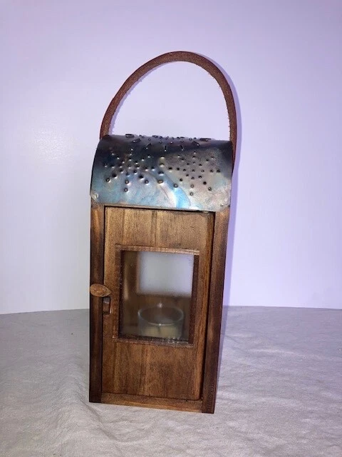 Late 18th-early 19th Century Wooden Barn Candle Lantern (Reproduction)