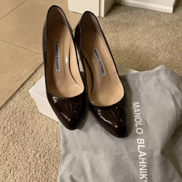 Manolo Blahnik Foka Pump Size 35.5