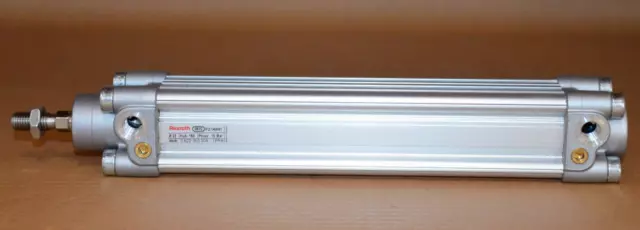 Rexroth 0 822 350 006 Pneumatikzylinder Ø:32 H:160 Neu/unbenutzt