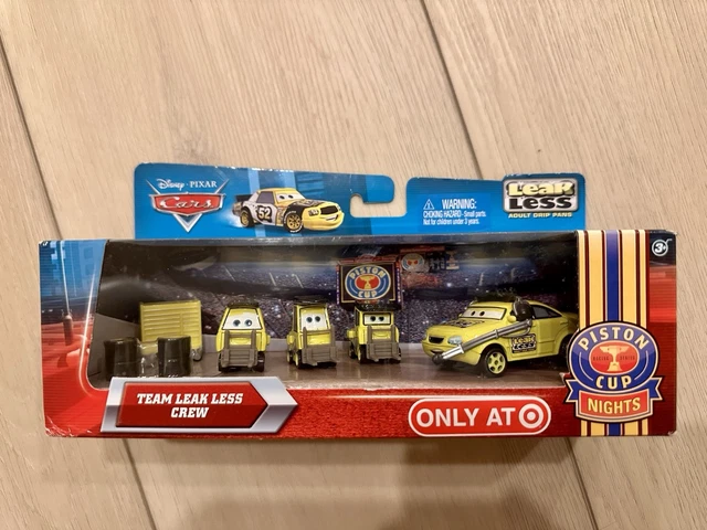 DISNEY PIXAR CARS TEAM LEAK LESS HAULER & RACER NO. 52 PITTY