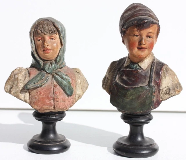 GOLDSCHEIDER - WIEN - AUTRICHE - PAIRE DE SUJETS EN TERRE CUITE - H. 14 cm