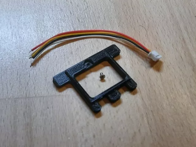 DPR socket and wiring harness for Scalextric car
