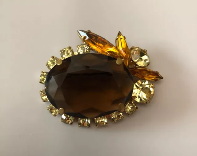 Vintage brooch pin Czech amber colors rhinestone glass not signed
