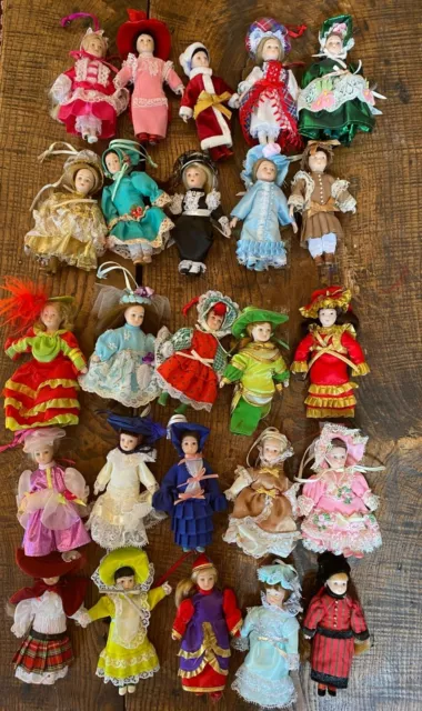 Danbury Mint The Ladies Fashion Christmas Doll Ornaments 3