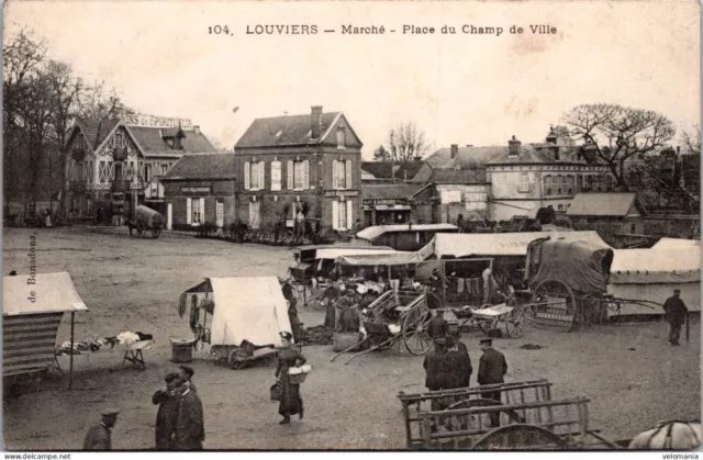 S14025 cpa 27 Louviers - Marché - Place du Champ de Ville