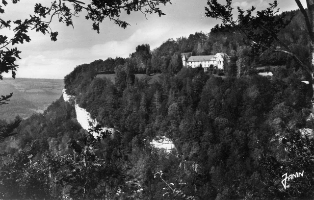 *32290 cpsm Maiche - le Château de l' Ermitage