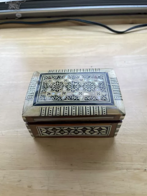 Egyptian Wooden Jewellery or Trinket Box with Inlaid Mother of Pearl Pattern