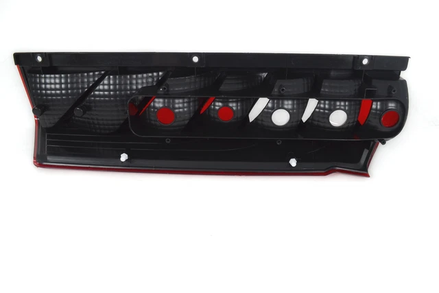 🚛 Lente De Luz Trasera Derecha Para Iveco Daily MK VI (2014+) – OEM 5801523221 – Repuesto Directo, Sin Portalámparas (24/7Auto)
