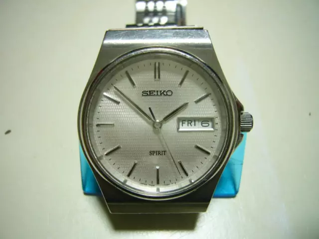 SEIKO SPIRIT Orologi da polso rotondi calendario impermeabili 7N48-7A10 B0266