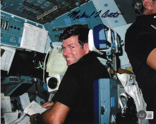 Michael Coats Signed 8x10 Photo Autographed BAS NASA Astronaut 89