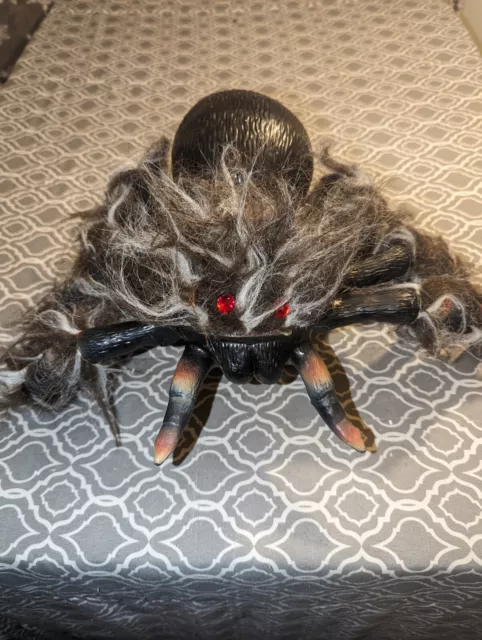 Giant Hairy Spider Prop Halloween Decoration