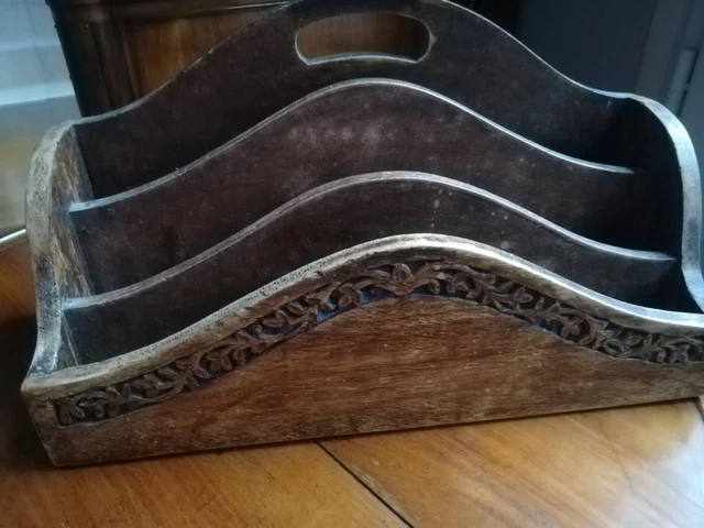 Ancien Porte-courrier En Bois Sculpté – Vintage – Dimensions 25x20x20 Cm