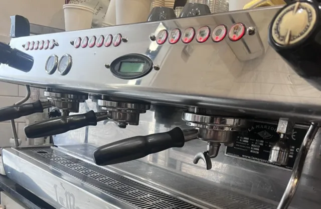 La Marzocco Gb5 3 Group Chrome Espresso Coffee Machine Commercial Cafe Barista