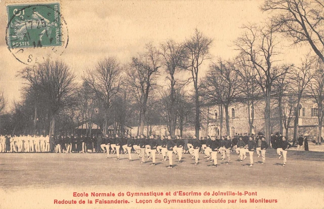 Cpa 94 Ecole Normale Gymnastique Lecon De Gymnastique Executee Moniteurs